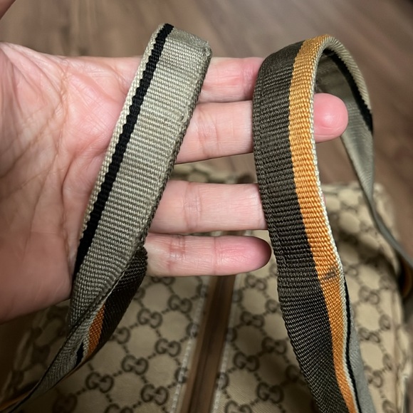 A 227 - 💯 % authentic Gucci duffel bag - Picture 9 of 16